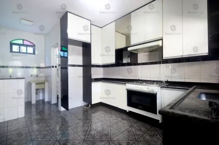 Sobrado com 2 Quartos para alugar, 150m² no Vila Bocaina, Mauá