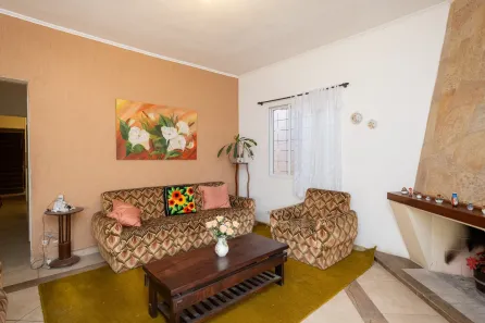 Casa com 2 Quartos para alugar, 50m² no Centro, Pelotas