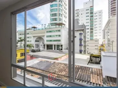 Apartamento com 3 Quartos à venda, 110m² no Centro, Balneário Camboriú