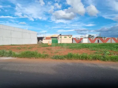 Lote/Terreno à venda, 852m² no Segismundo Pereira, Uberlândia