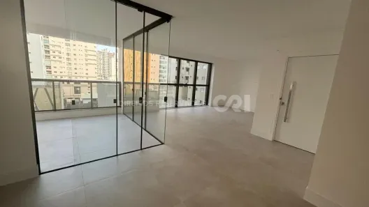 Apartamento com 3 Quartos à venda, 133m² no Meia Praia, Itapema