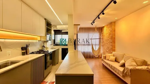 Apartamento com 2 Quartos para alugar, 65m² no Zona 08, Maringá