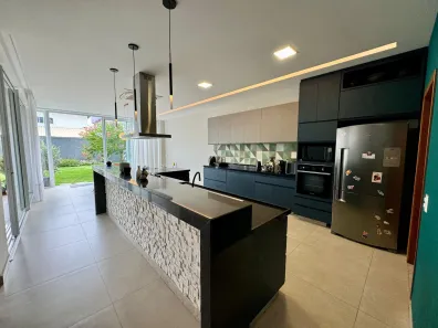 Casa de Condomínio com 5 Quartos à venda, 310m² no Boulevard Lagoa, Serra