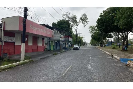 Ponto Comercial para alugar, 290m² no Centro Comercial, Dias d'Ávila