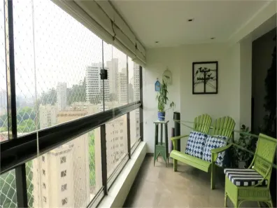 Apartamento com 4 Quartos à venda, 193m² no Jardim Monte Kemel, São Paulo