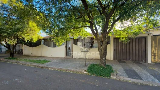 Casa com 3 Quartos à venda, 169m² no Zona 03, Maringá