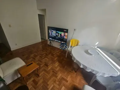 Apartamento com 2 Quartos para alugar, 73m² no Humaitá, Rio de Janeiro
