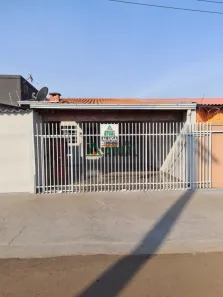 Casa com 2 Quartos para alugar, 60m² no Monte Belo, Londrina