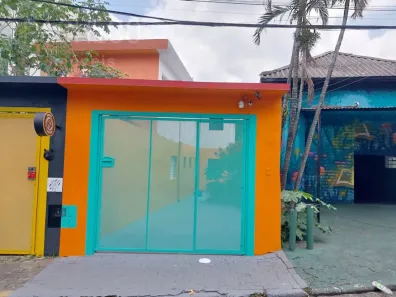 Casa com 2 Quartos para alugar, 100m² no Jardim das Bandeiras, São Paulo