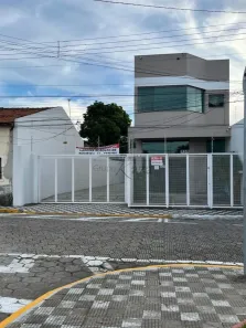 Imóvel Comercial com 4 Quartos para alugar, 500m² no Centro, Jacareí
