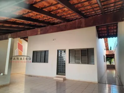Casa com 2 Quartos à venda, 120m² no Nossa Senhora Aparecida, Uberlândia