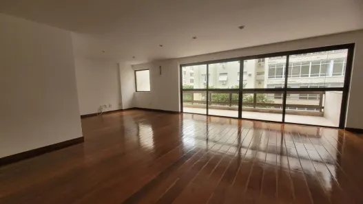 Apartamento com 3 Quartos para alugar, 142m² no Copacabana, Rio de Janeiro