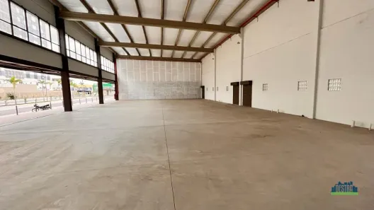 Ponto Comercial para alugar, 390m² no Jardim Limoeiro, Serra