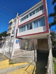 Apartamento com 2 Quartos para alugar, 54m² no Rio Branco, Porto Alegre