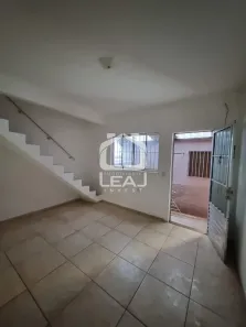 Casa com 3 Quartos para alugar, 60m² no Parque Santo Antônio, São Paulo