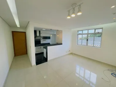 Apartamento com 3 Quartos para alugar, 70m² no Sagrada Família, Belo Horizonte