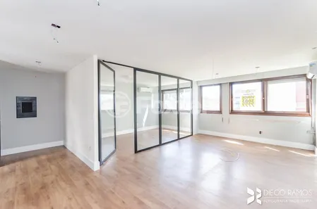 Sala Comercial à venda, 51m² no Petrópolis, Porto Alegre