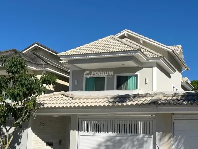 Casa de Condomínio com 3 Quartos à venda, 270m² no Recreio dos Bandeirantes, Rio de Janeiro