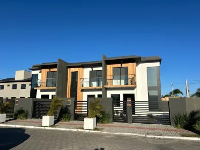 Sobrado com 3 Quartos à venda, 107m² no , Garopaba
