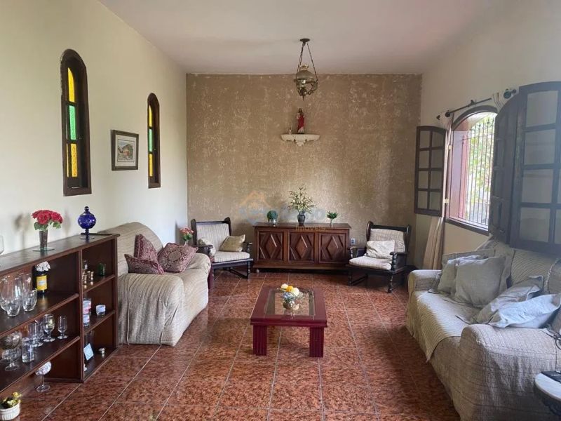 Casa com 6 quartos — Dona Clara, Belo Horizonte