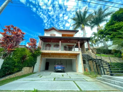 Casa de Condomínio com 4 Quartos para alugar, 600m² no Cidade Parquelandia, Mogi das Cruzes