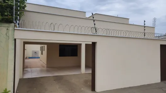 Casa com 3 Quartos à venda, 158m² no Plano Diretor Sul, Palmas