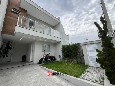 Sobrado com 3 Quartos à venda, 150m² no Dom Bosco, Itajaí