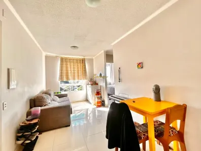 Apartamento com 2 Quartos para alugar, 50m² no Mário Quintana, Porto Alegre