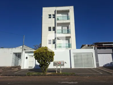 Apartamento com 2 Quartos para alugar, 68m² no Jaraguá, Uberlândia