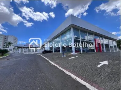 Ponto Comercial para alugar, 2714m² no Santa Mônica, Uberlândia