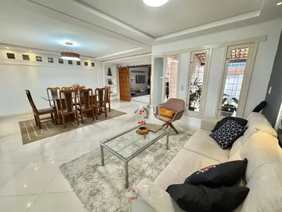 Casa com 3 Quartos à venda, 250m² no São Judas Tadeu, Guarapari