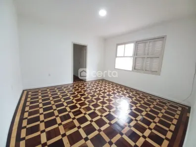 Apartamento com 3 Quartos para alugar, 100m² no Moinhos de Vento, Porto Alegre