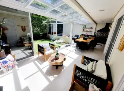 Casa de Condomínio com 3 Quartos para venda ou aluguel, 338m² no Chácara Monte Alegre, São Paulo