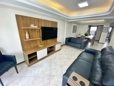 Apartamento com 3 Quartos para alugar, 120m² no Centro, Balneário Camboriú