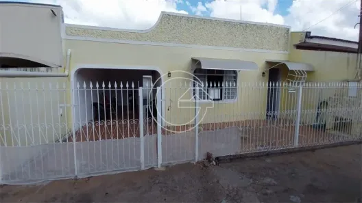 Casa com 2 Quartos à venda, 200m² no Centro, Marília
