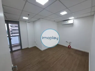 Sala Comercial para venda ou aluguel, 80m² no Santo Amaro, São Paulo