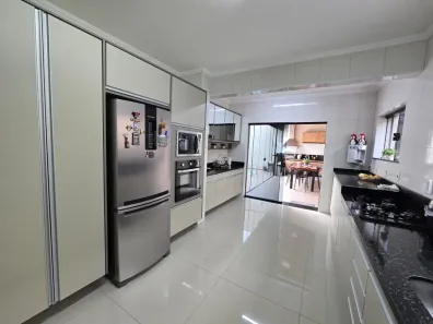 Casa de Condomínio com 3 Quartos à venda, 276m² no Vila das Jabuticabeiras, Taubaté