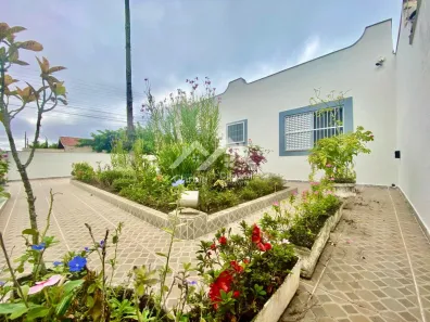 Casa com 4 Quartos à venda, 210m² no Balneário Stella Maris, Peruíbe