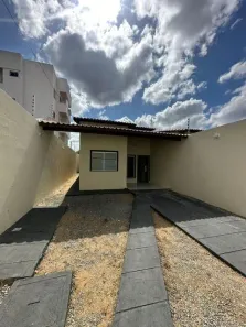 Casa com 2 Quartos para alugar, 175m² no Belchior, Sobral