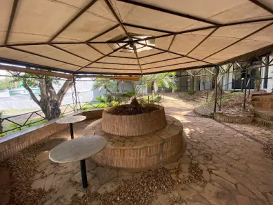 Imóvel Comercial com 1 Quarto para alugar, 680m² no Centro, Uberaba