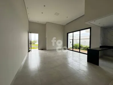 Casa de Condomínio com 3 Quartos à venda, 267m² no Granja Marileusa, Uberlândia