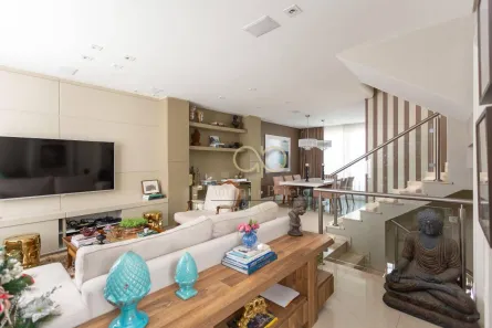 Casa de Condomínio com 3 Quartos à venda, 232m² no Vista Alegre, Curitiba