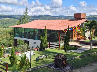 Casa de Condomínio com 6 Quartos à venda, 1600m² no Prado, Gravatá
