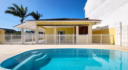 Casa com 3 Quartos à venda, 150m² no Centro, Guaratuba