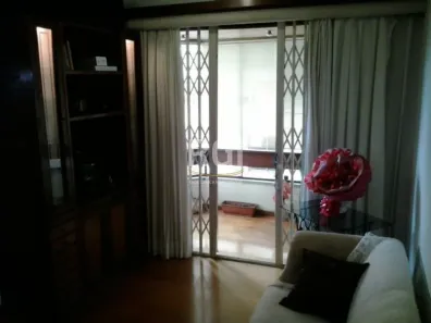 Apartamento com 2 Quartos à venda, 70m² no Vila Ipiranga, Porto Alegre
