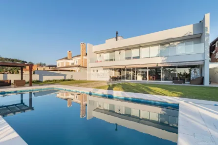 Casa de Condomínio com 6 Quartos à venda, 711m² no Chapéu do Sol, Porto Alegre