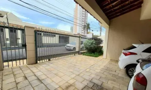 Prédio Comercial com 4 Quartos à venda, 350m² no Lídice, Uberlândia