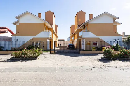 Casa de Condomínio com 2 Quartos para alugar, 112m² no Fragata, Pelotas