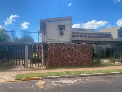 Sobrado com 4 Quartos à venda, 575m² no Vila Harmonia, Araraquara