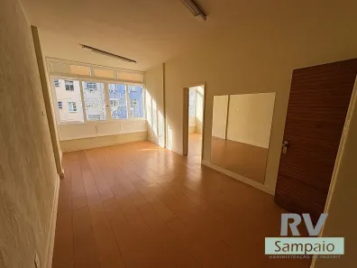 Consultório com 2 Quartos para alugar, 68m² no Copacabana, Rio de Janeiro